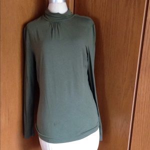 Merona turtleneck top